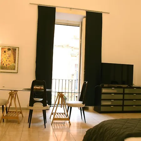 Costigliola Baroque Palace Flat Next Mann Museum アパート ナポリ